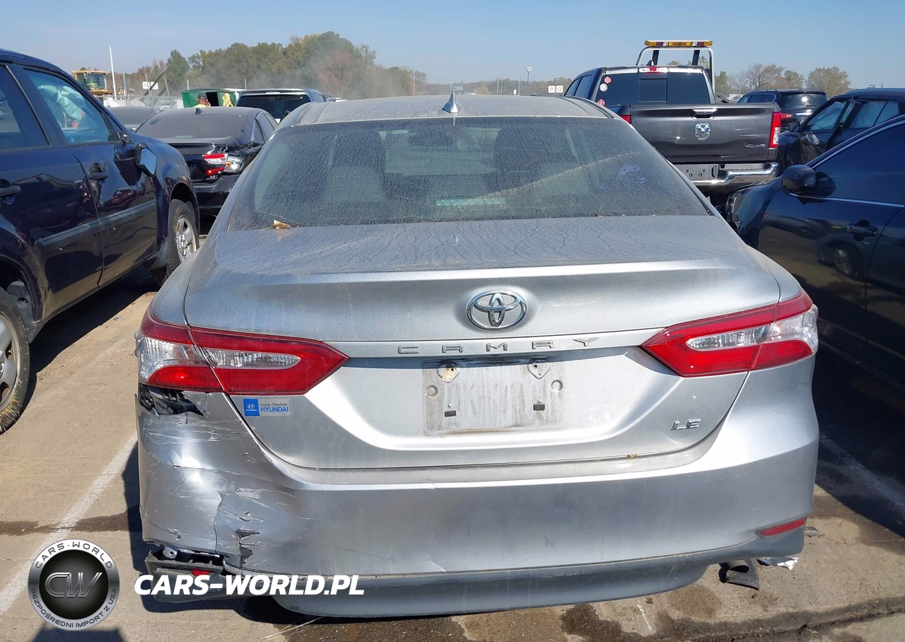 2019 Toyota Camry Le VIN:4T1B11HK5KU786399 - 16