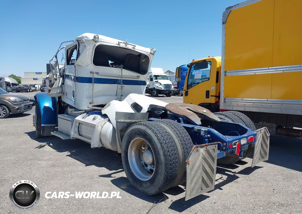 2023 Peterbilt 389 VIN:1XPXA48X0PD818673 - 3
