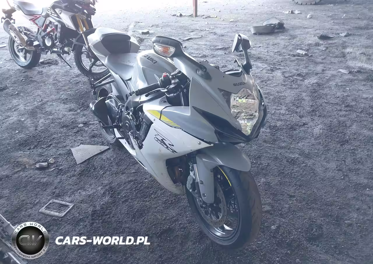 SUZUKI