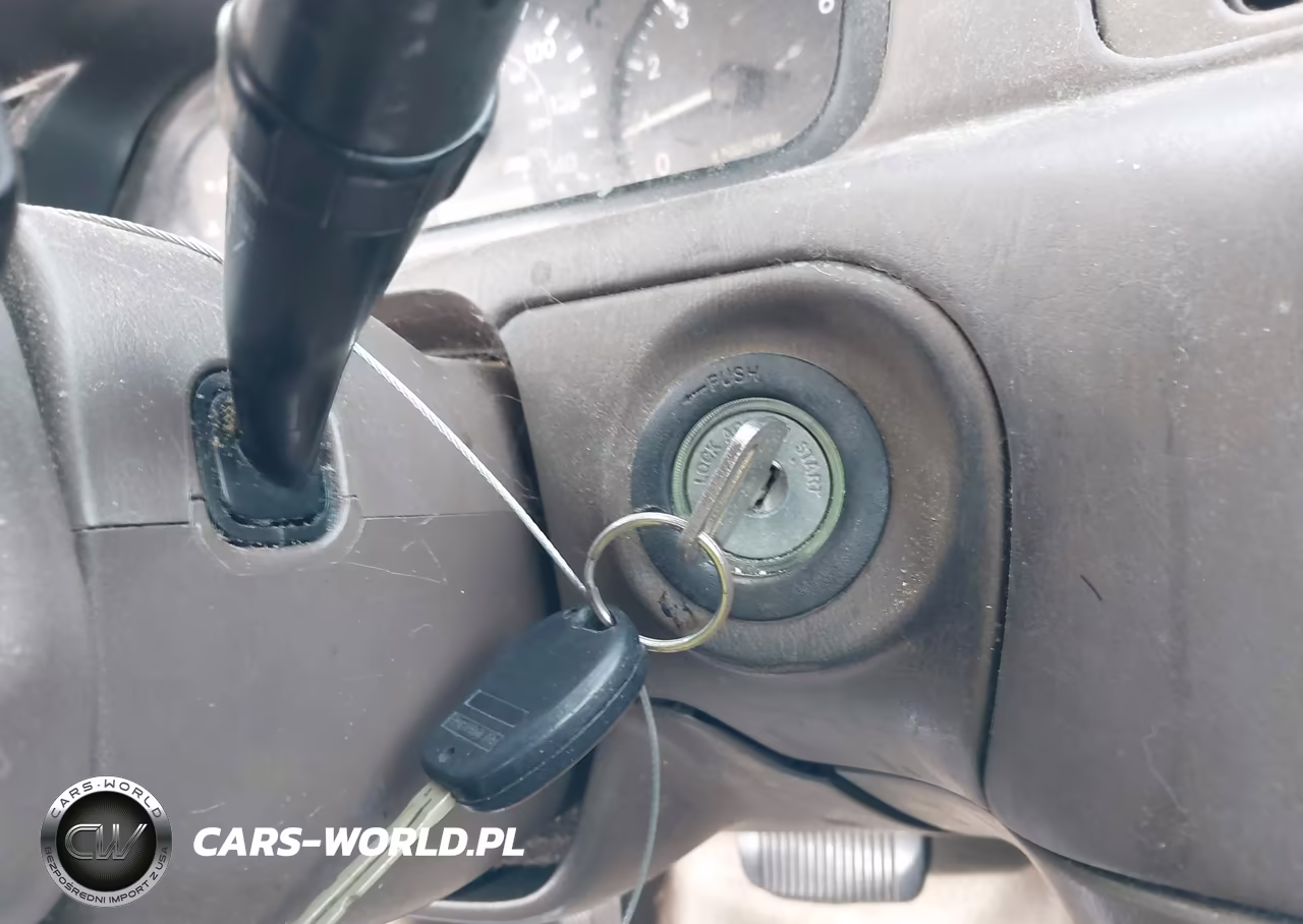 1998 Toyota Camry Le VIN:JT2BG22K5W0260040 - 11