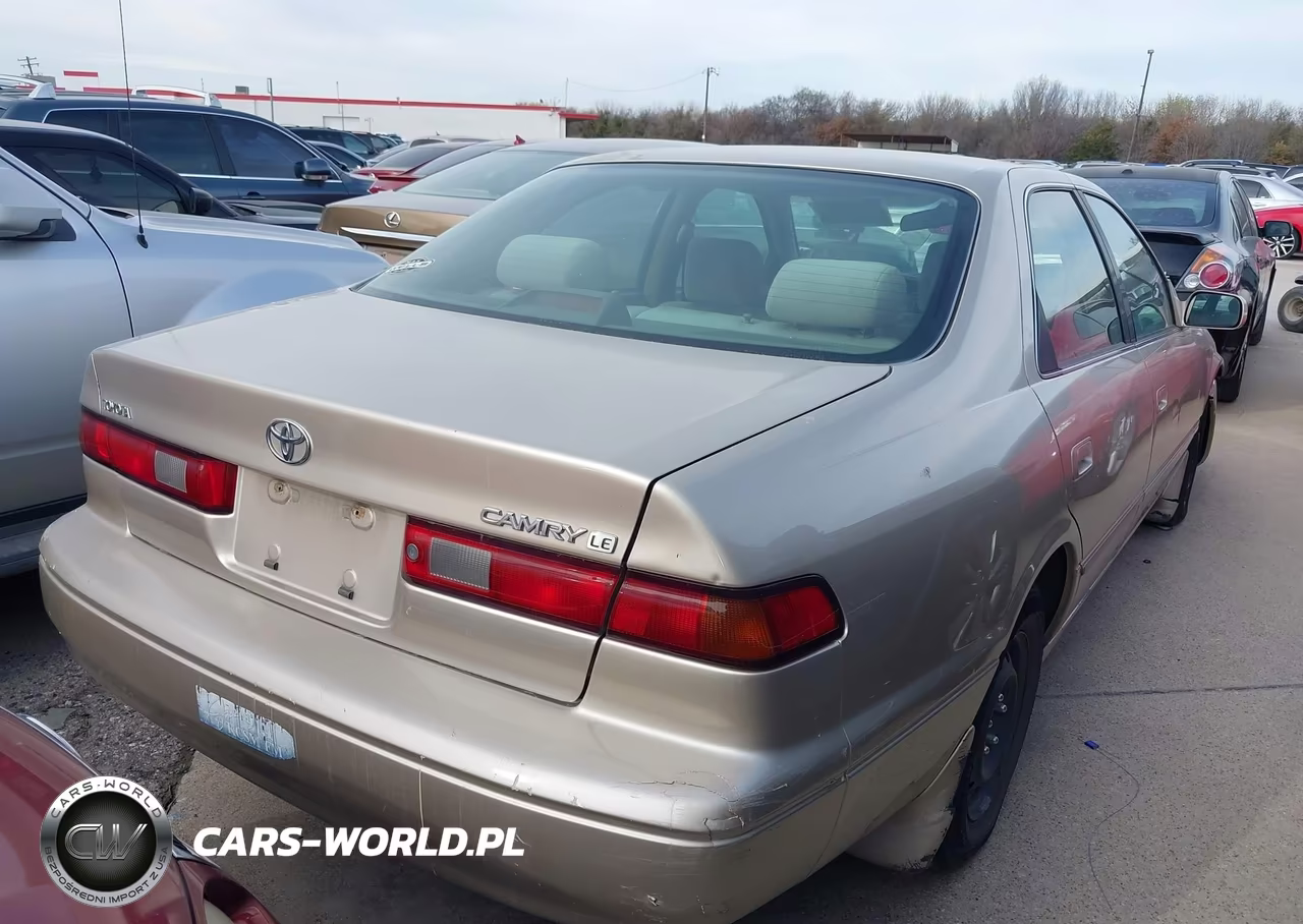 1998 Toyota Camry Le VIN:JT2BG22K5W0260040 - 4