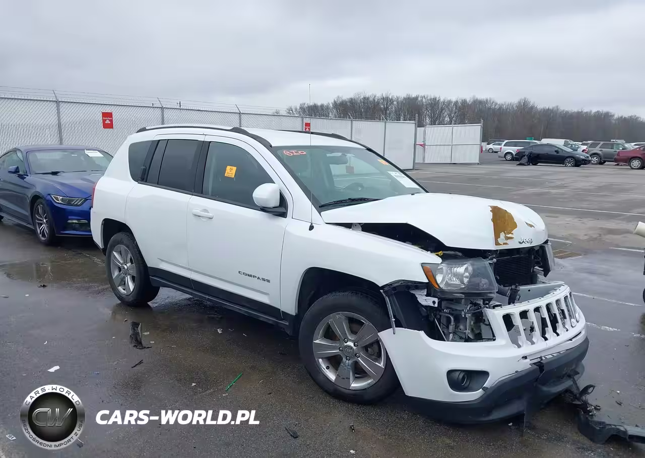 2015 Jeep Compass Latitude – zdjęcie 1 z 17