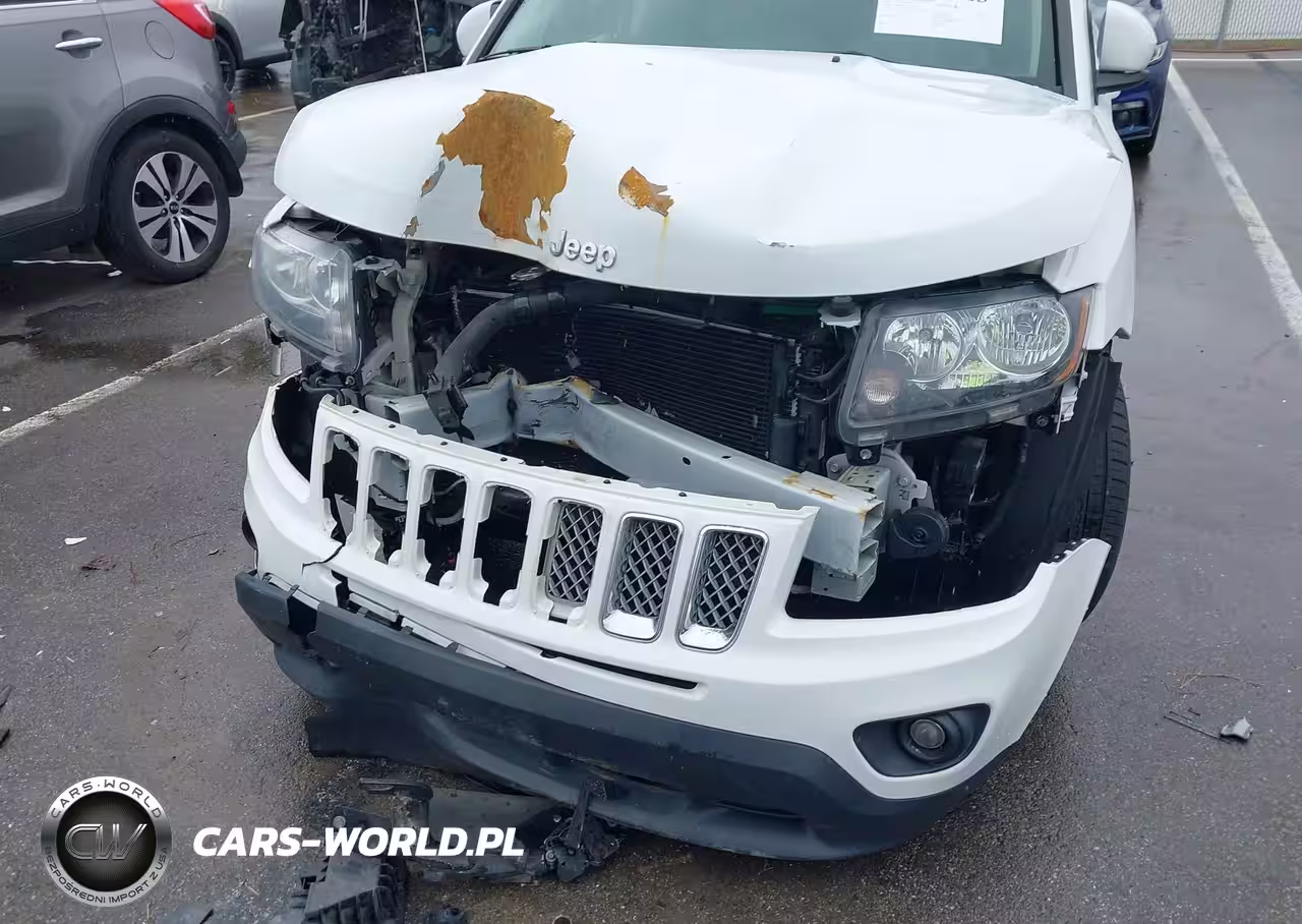 2015 Jeep Compass Latitude VIN:1C4NJDEB2FD393389 - 12