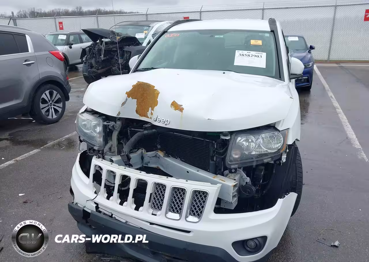 2015 Jeep Compass Latitude VIN:1C4NJDEB2FD393389 - 6