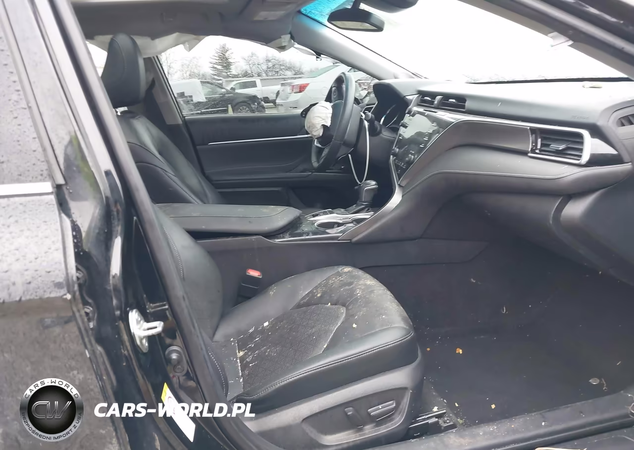 2018 Toyota Camry Xse VIN:4T1B61HKXJU061963 - 5