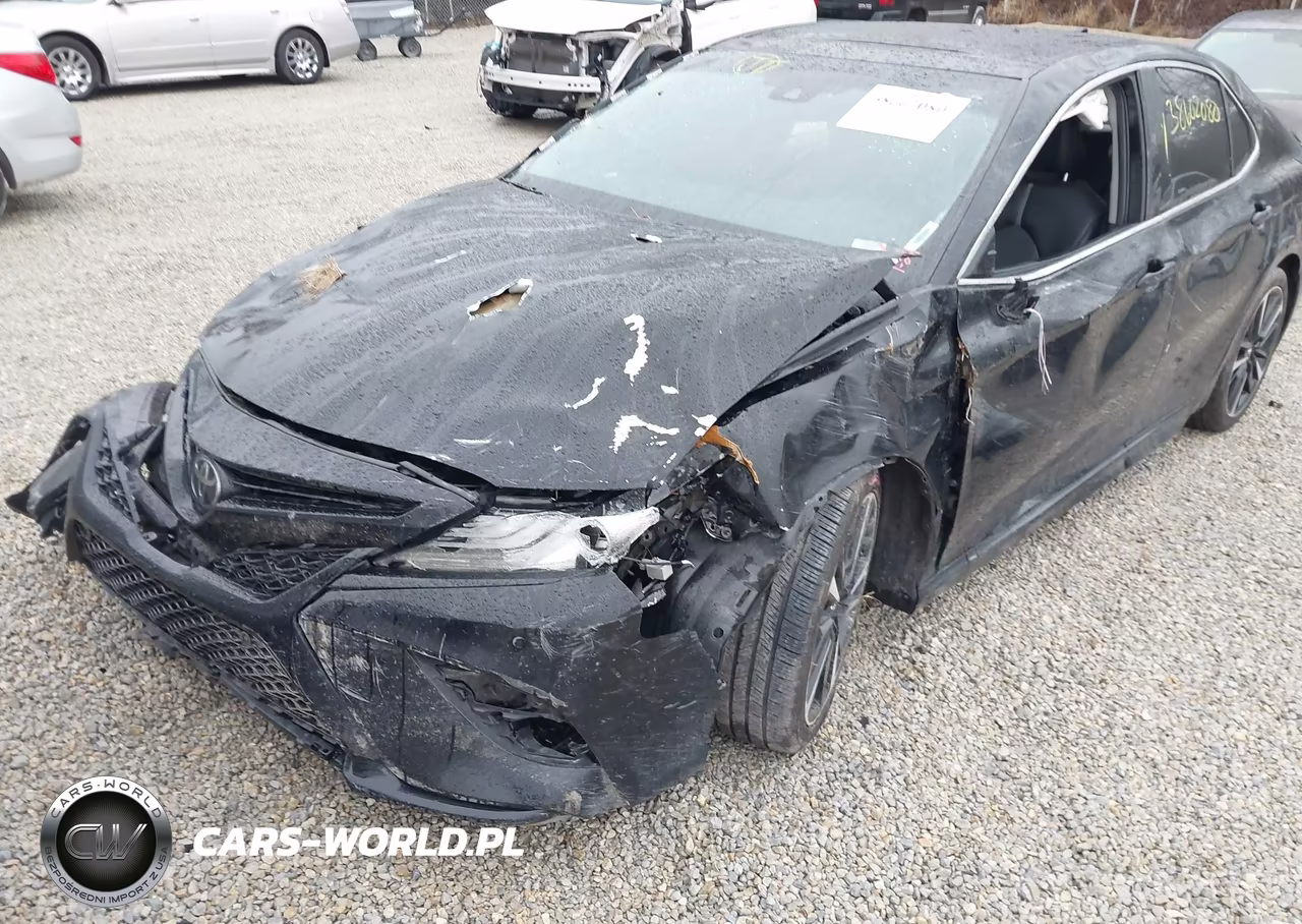 2018 Toyota Camry Xse VIN:4T1B61HKXJU061963 - 6