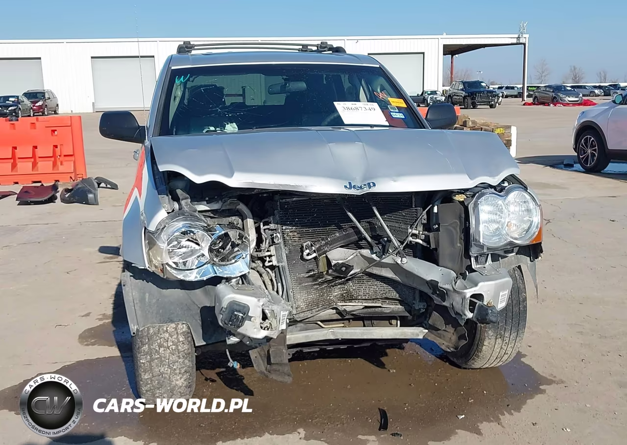 2009 Jeep Grand Cherokee Laredo VIN:1J8GS48K09C555248 - 6