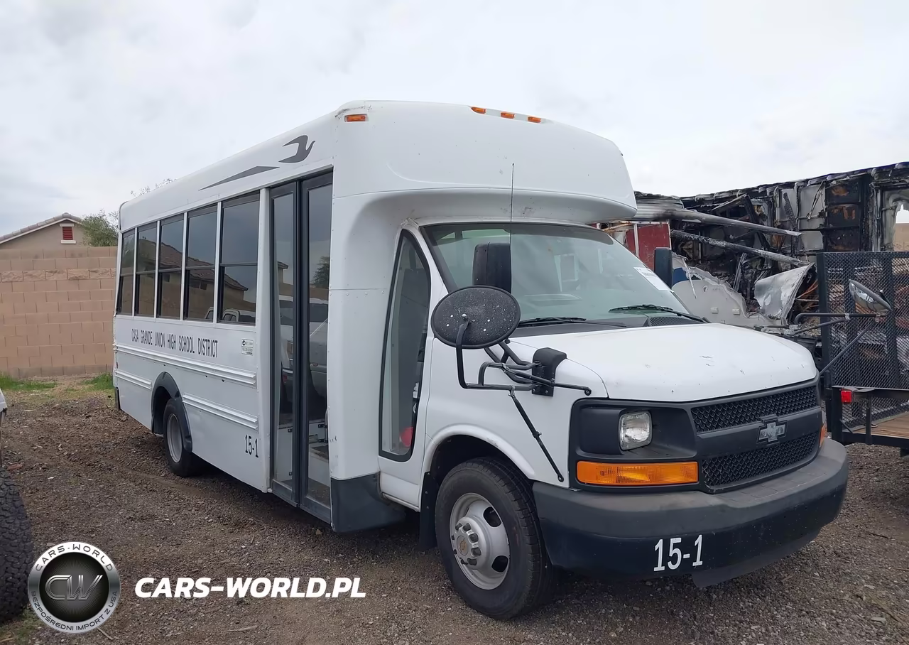 2015 Chevrolet Express Cutaway 3500