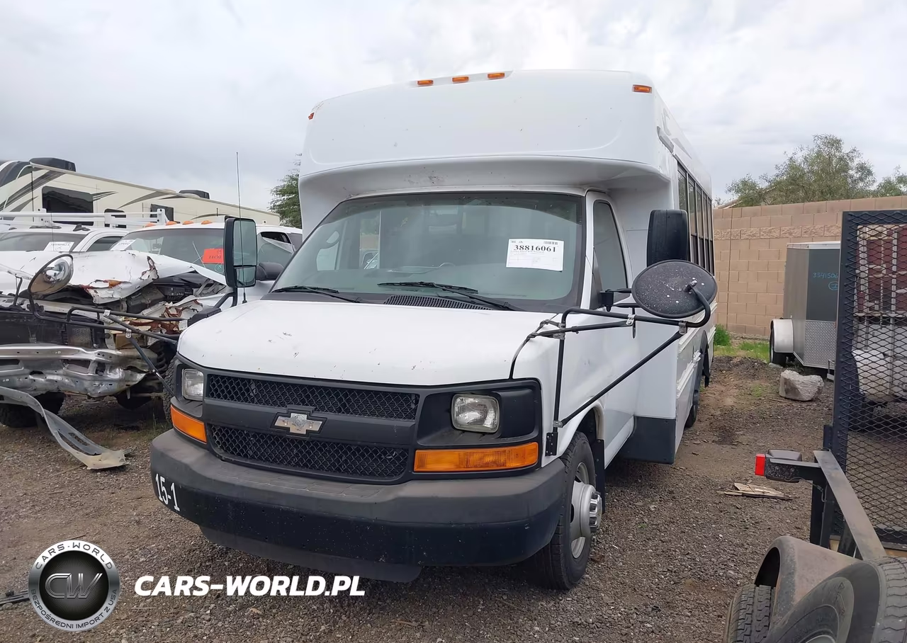 2015 Chevrolet Express Cutaway 3500 VIN:1GB3G3BG8F1106854 - 2
