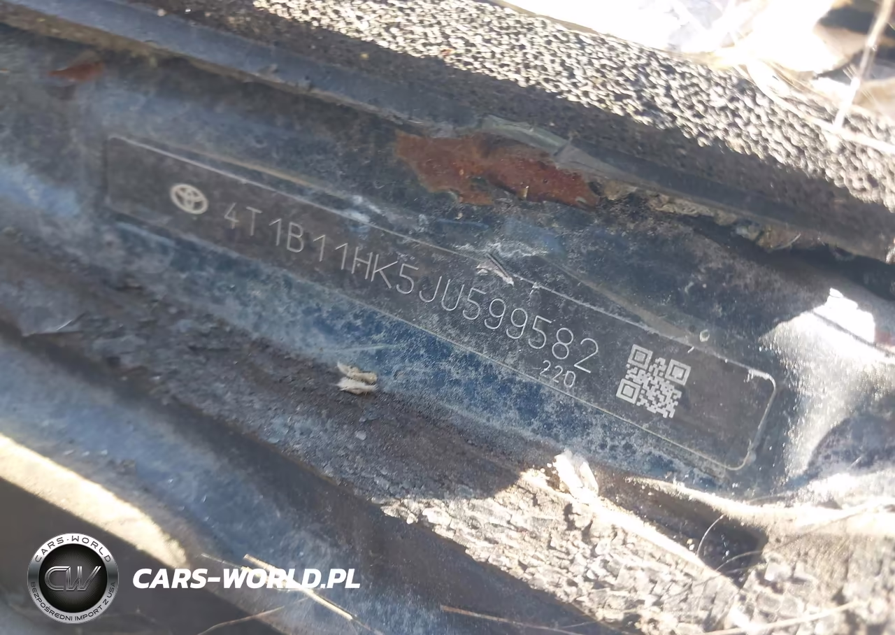 2018 Toyota Camry Le VIN:4T1B11HK5JU599582 - 9