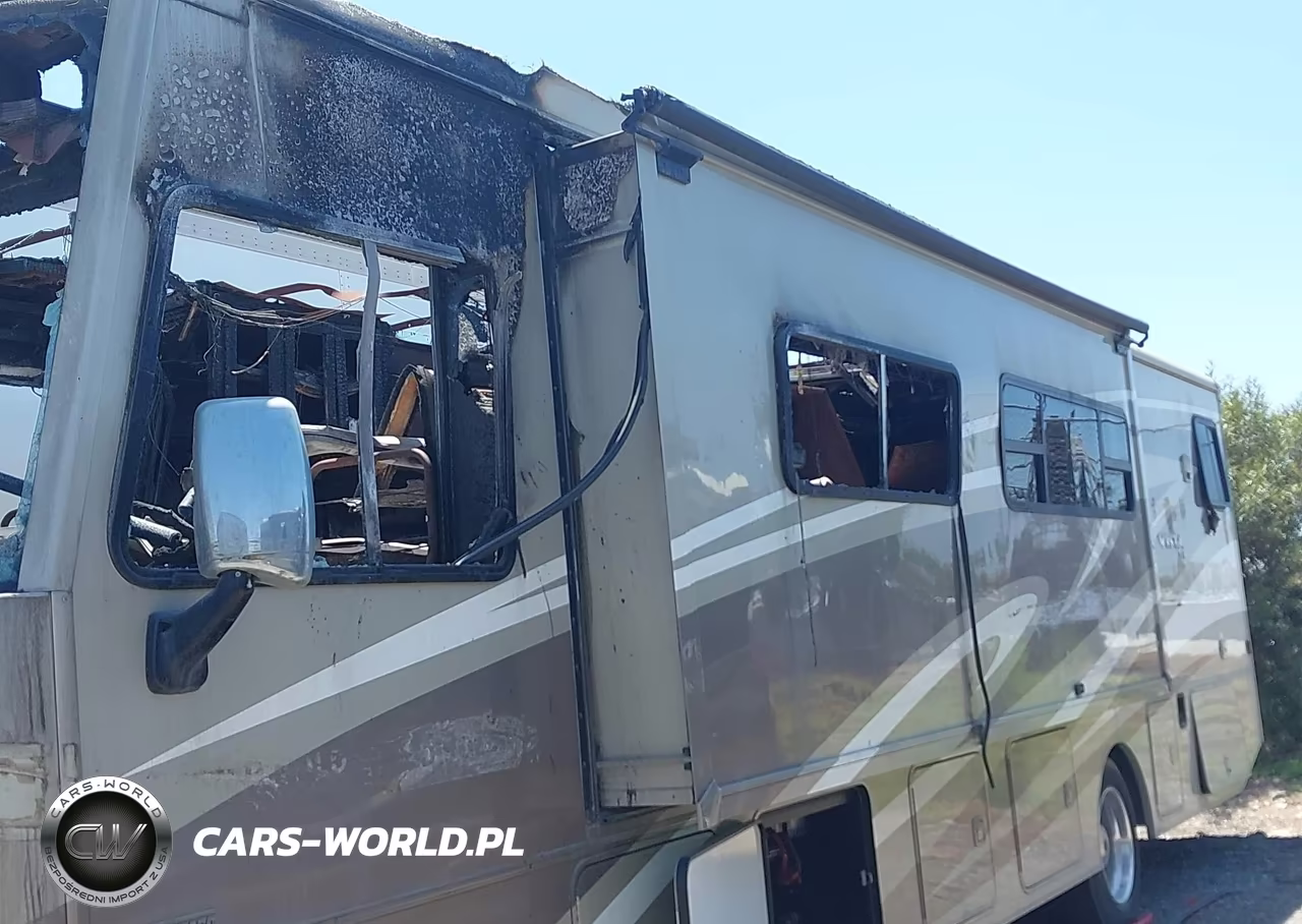 2017 Winnebago F53 VIN:1F66F5DY7H0A08469 - 13