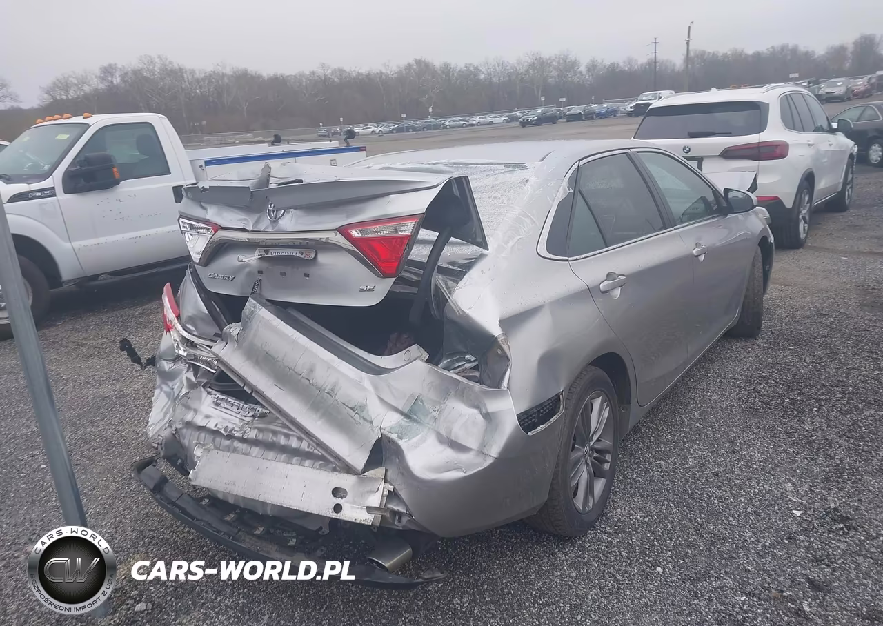 2015 Toyota Camry Se VIN:4T1BF1FK2FU491870 - 16