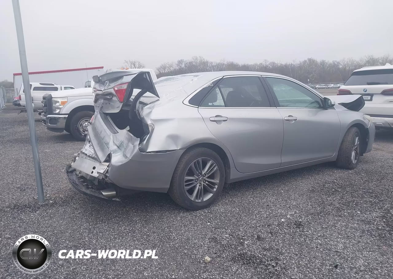 2015 Toyota Camry Se VIN:4T1BF1FK2FU491870 - 4