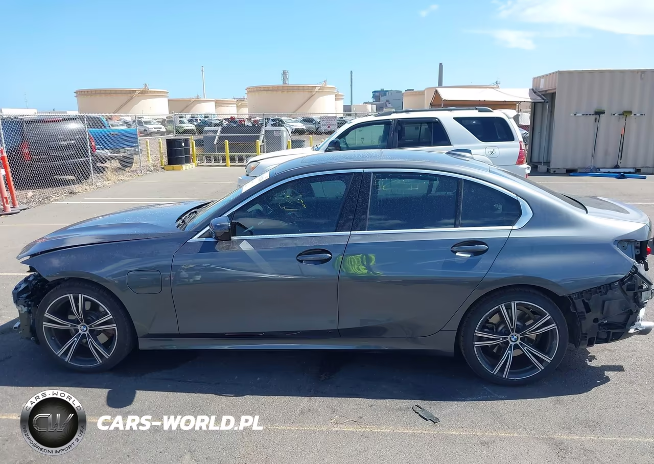 2021 BMW 3 Series 330E VIN:3MW5P7J03M8B58527 - 15