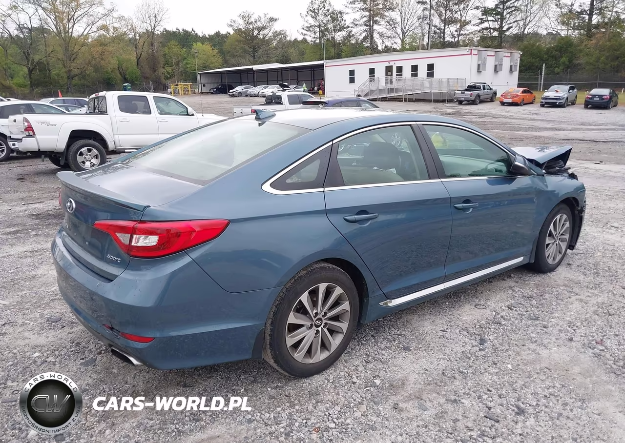 2015 Hyundai Sonata Sport VIN:5NPE34AF9FH238397 - 4