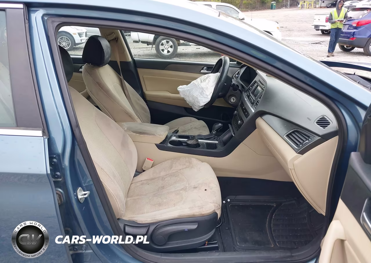 2015 Hyundai Sonata Sport VIN:5NPE34AF9FH238397 - 5