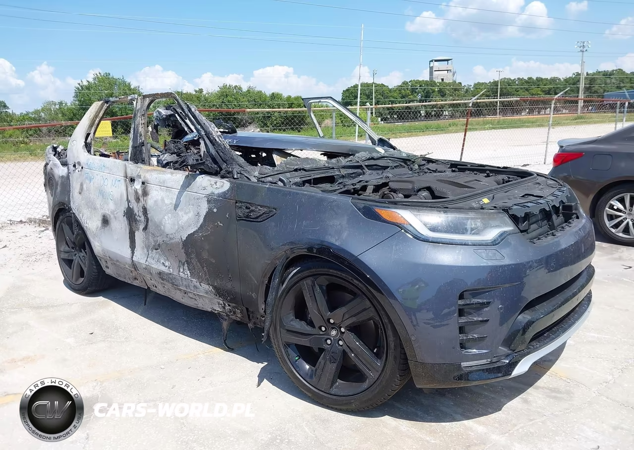 2024 Land Rover Discovery P360 Metropolitan Edition