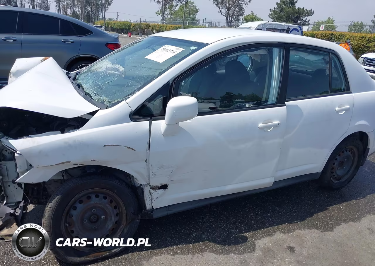 2011 Nissan Versa 1.8S VIN:3N1BC1AP5BL359676 - 15
