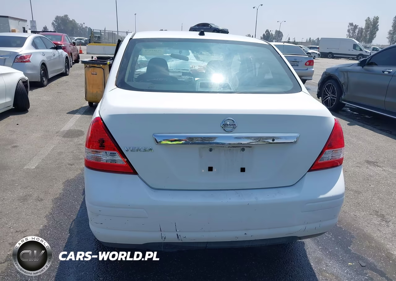 2011 Nissan Versa 1.8S VIN:3N1BC1AP5BL359676 - 17
