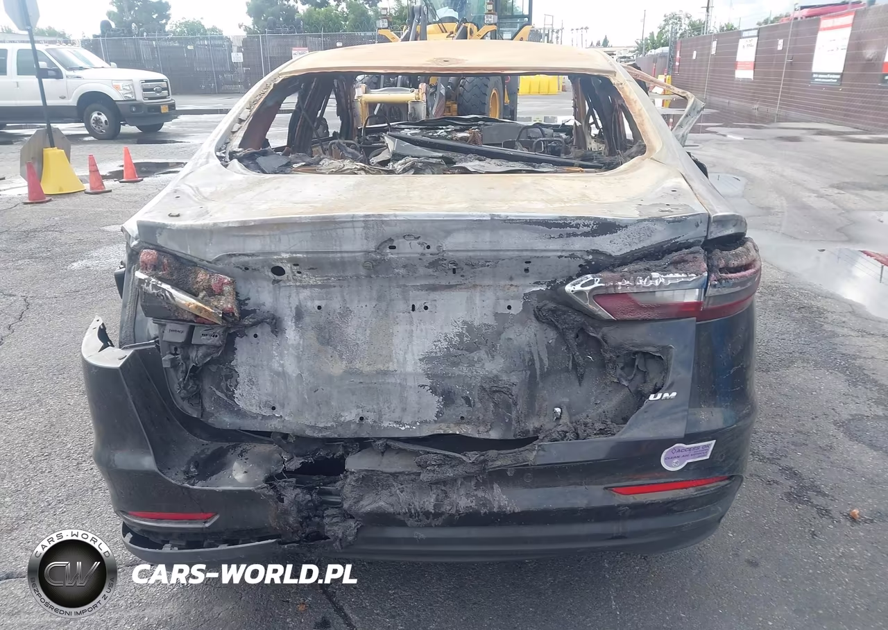 2019 Ford Fusion Energi Titanium VIN:3FA6P0SU8KR185381 - 15