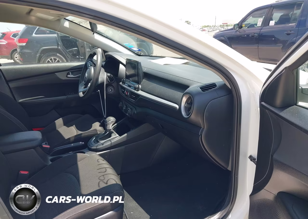 2020 Kia Forte Fe VIN:3KPF24AD0LE171663 - 5