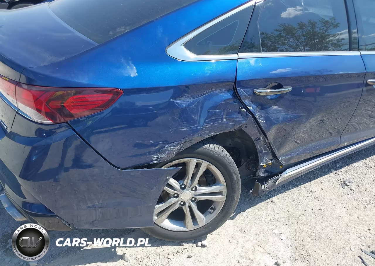 2018 Hyundai Sonata Sport VIN:5NPE34AF8JH649721 - 6