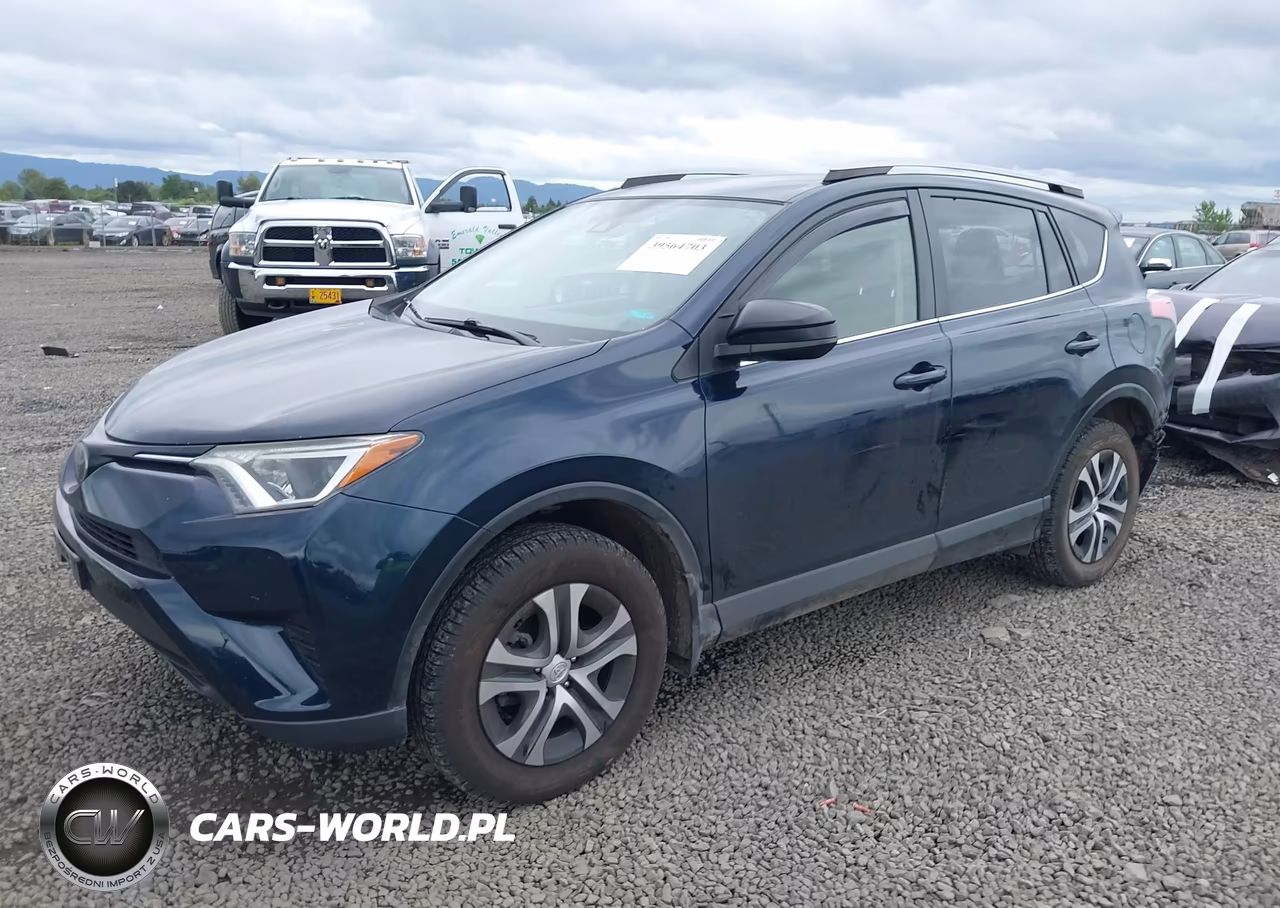 2017 Toyota Rav4 Le VIN:JTMBFREV0HJ146615 - 2