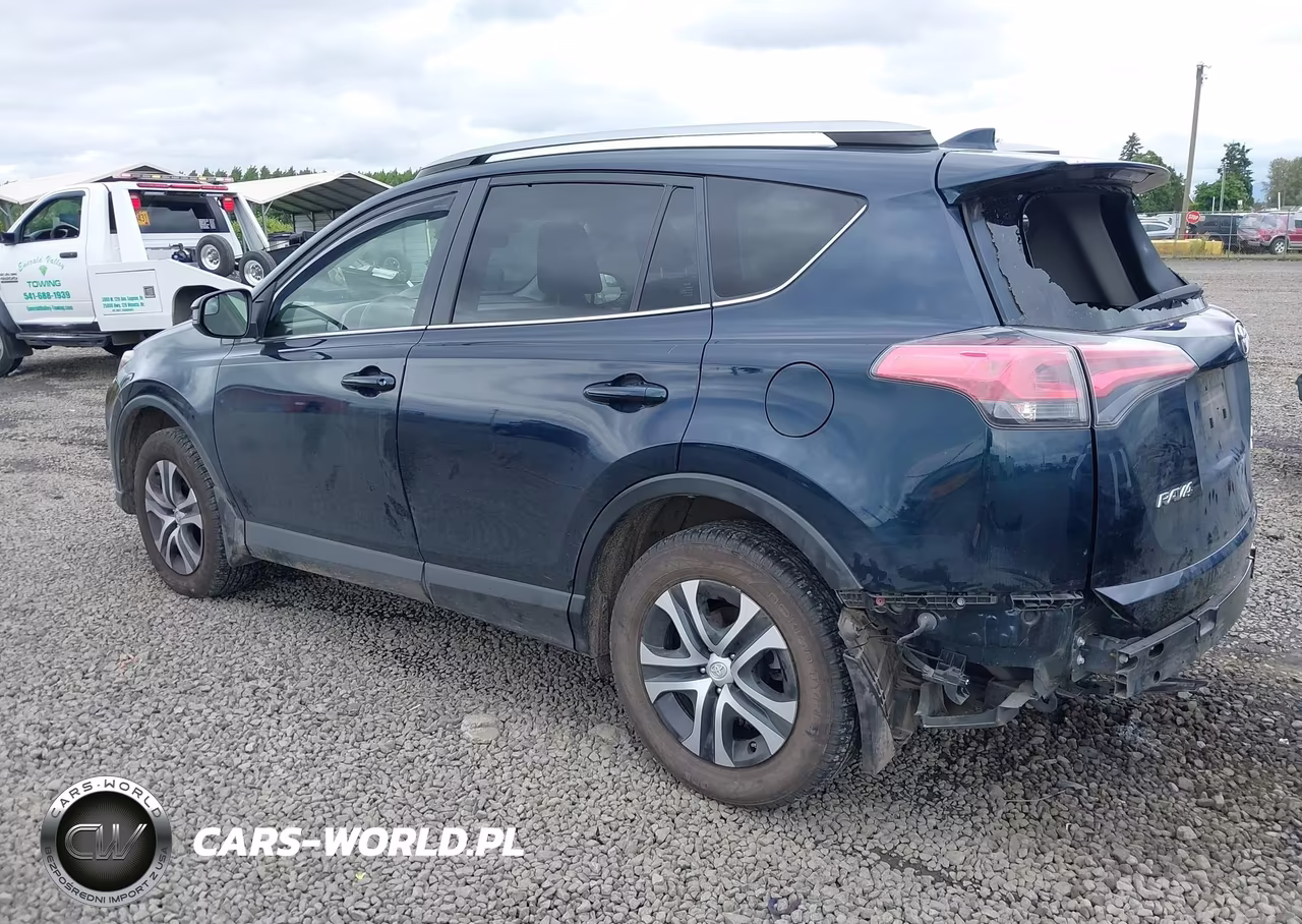 2017 Toyota Rav4 Le VIN:JTMBFREV0HJ146615 - 3