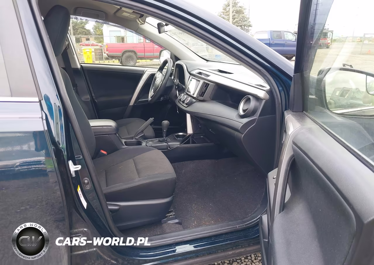 2017 Toyota Rav4 Le VIN:JTMBFREV0HJ146615 - 5