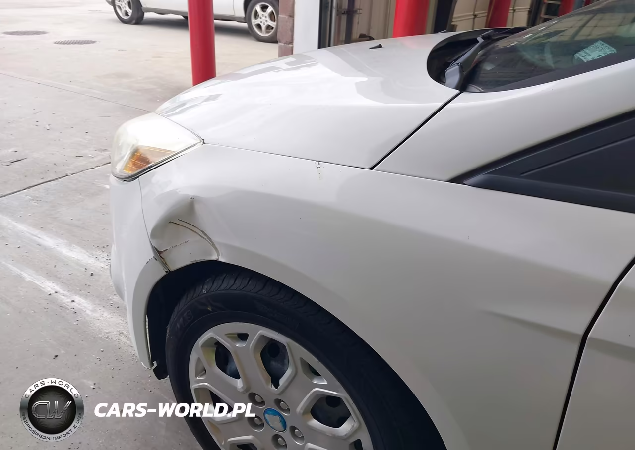 2012 Ford Focus Se VIN:1FAHP3F20CL195809 - 6