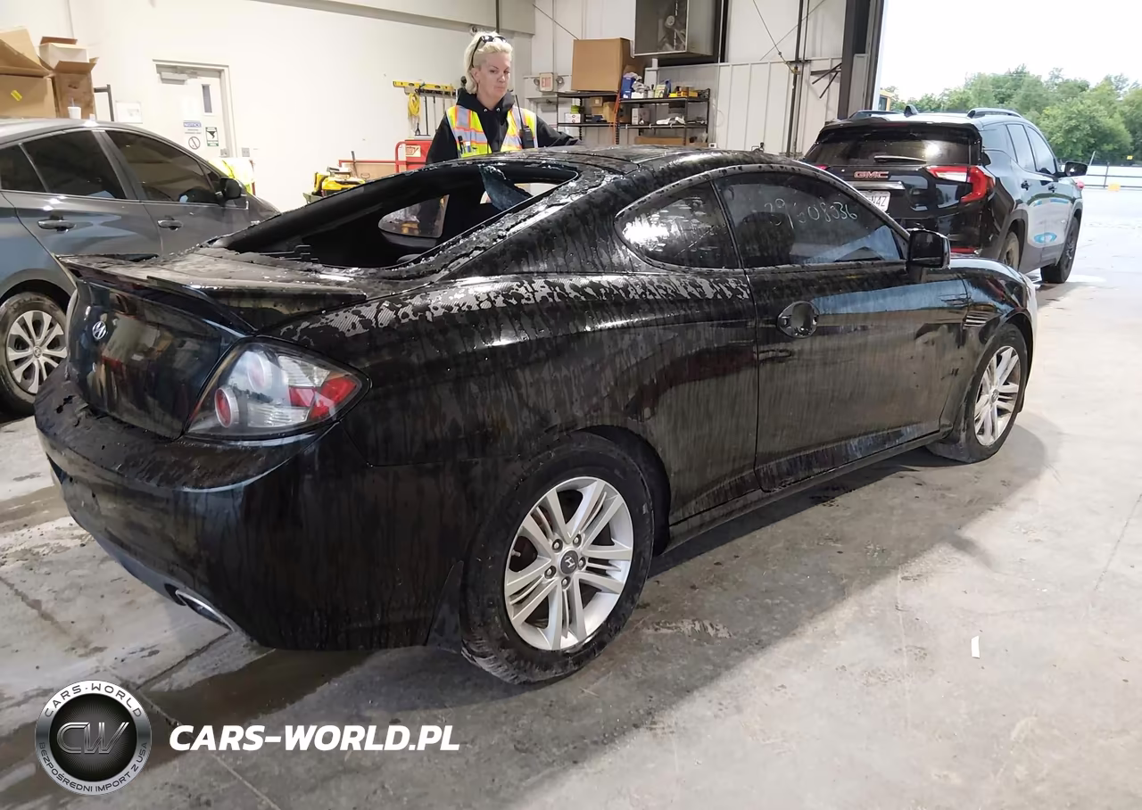 2008 Hyundai Tiburon Gs VIN:KMHHM66D28U291055 - 4