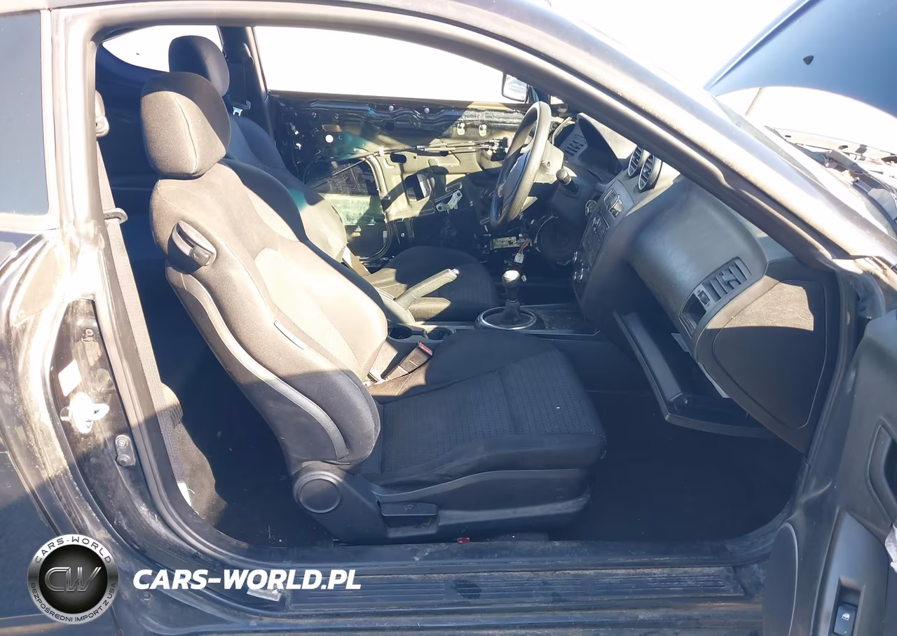 2008 Hyundai Tiburon Gs VIN:KMHHM66D28U291055 - 5