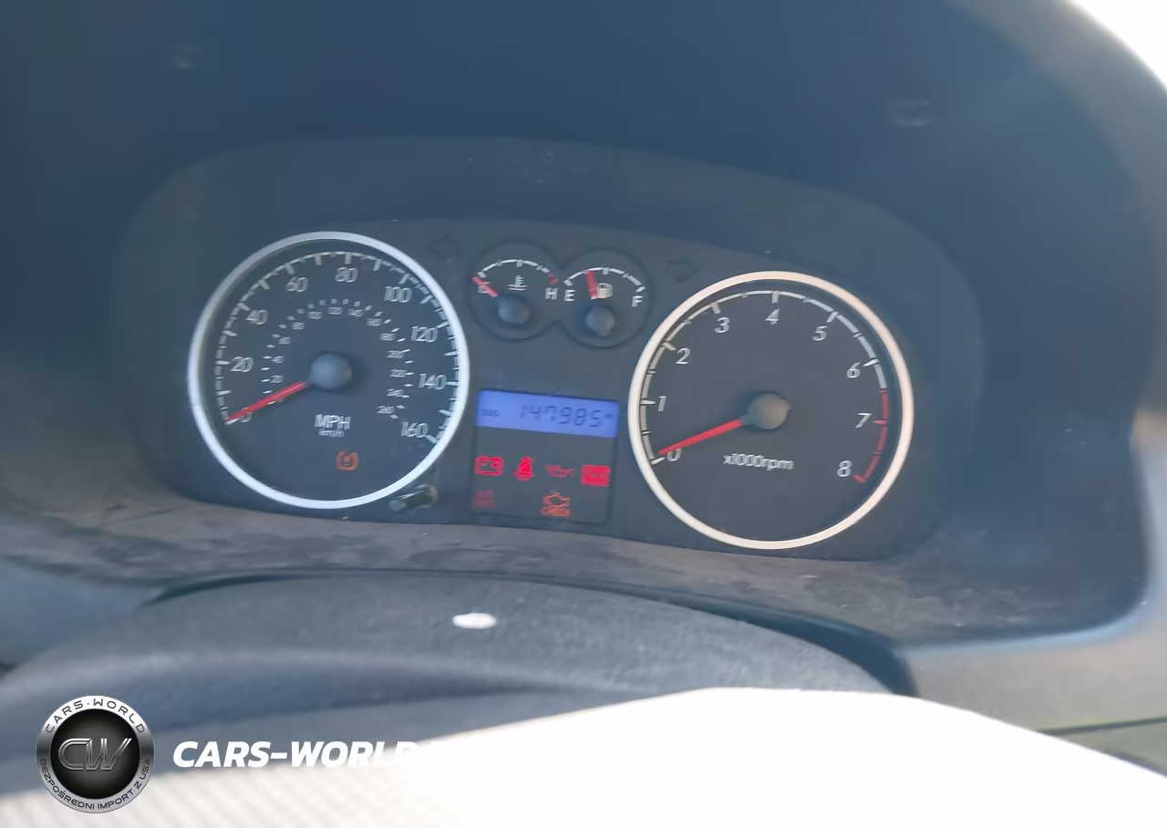 2008 Hyundai Tiburon Gs VIN:KMHHM66D28U291055 - 7