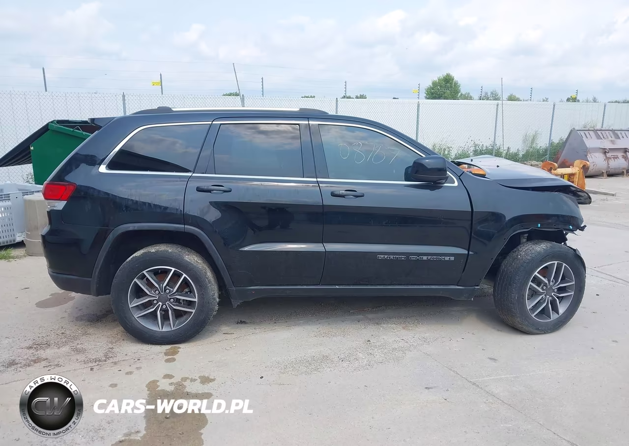 2020 Jeep Grand Cherokee Laredo E 4X4 VIN:1C4RJFAG4LC386489 - 14