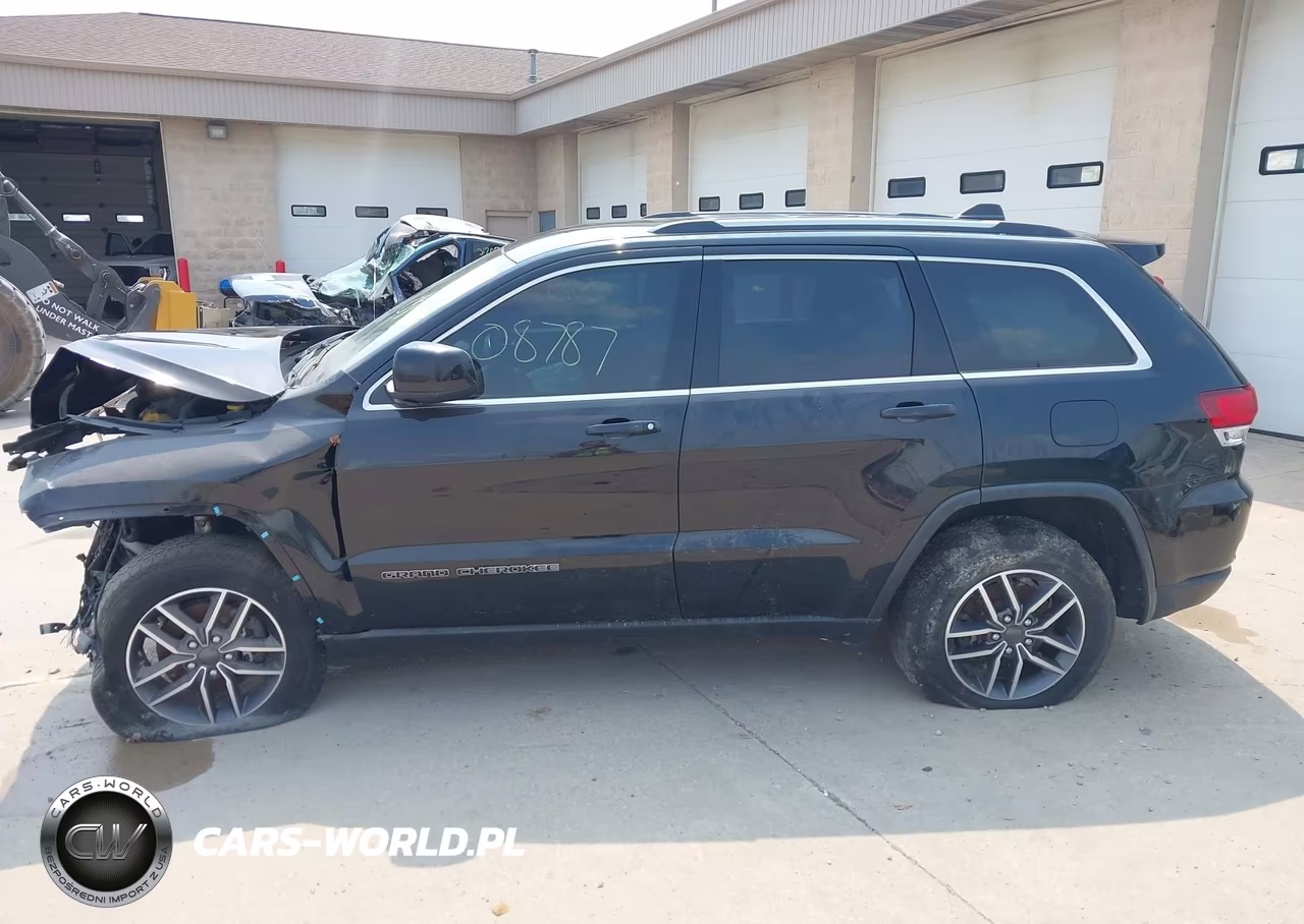 2020 Jeep Grand Cherokee Laredo E 4X4 VIN:1C4RJFAG4LC386489 - 15