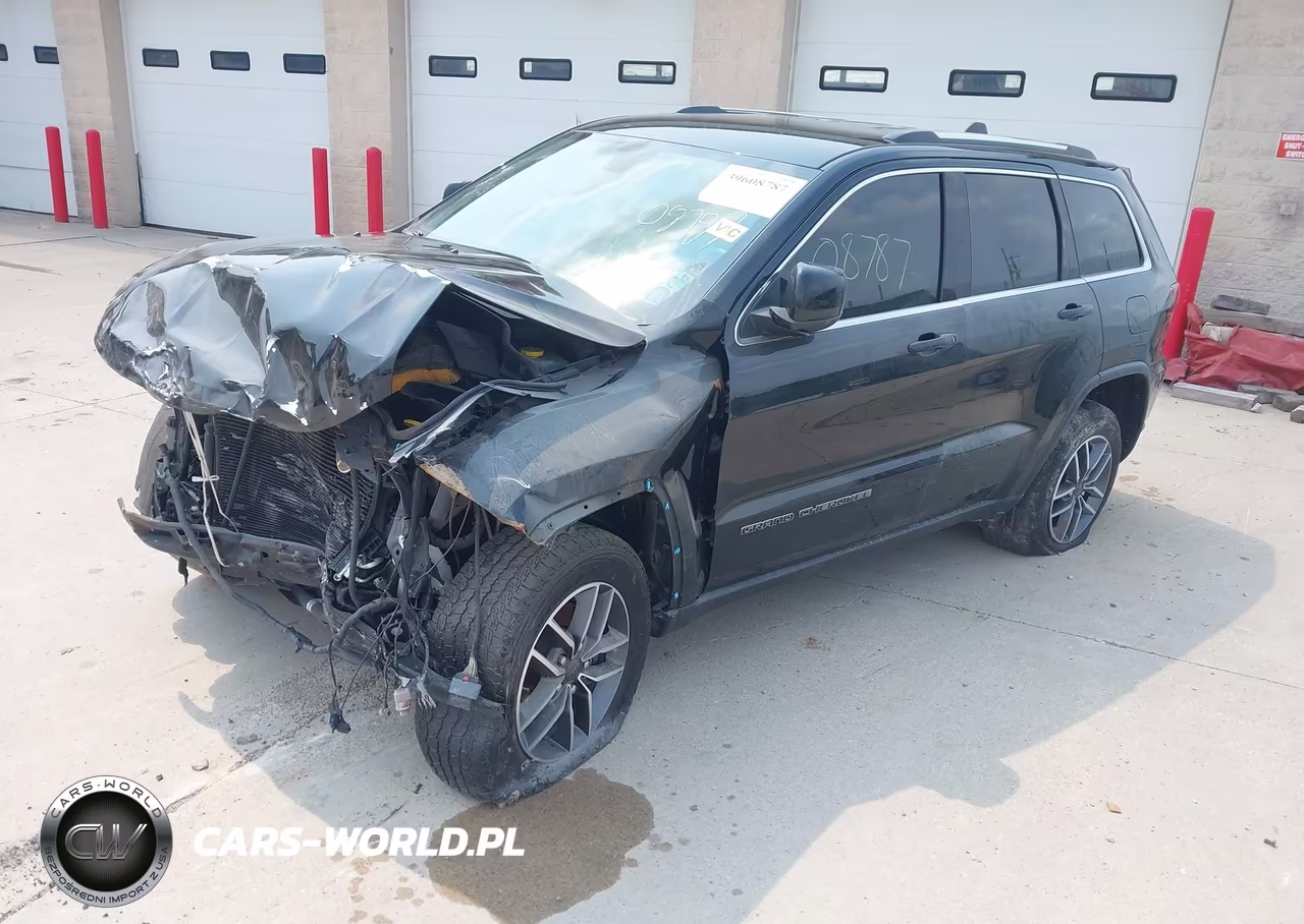 2020 Jeep Grand Cherokee Laredo E 4X4 VIN:1C4RJFAG4LC386489 - 2