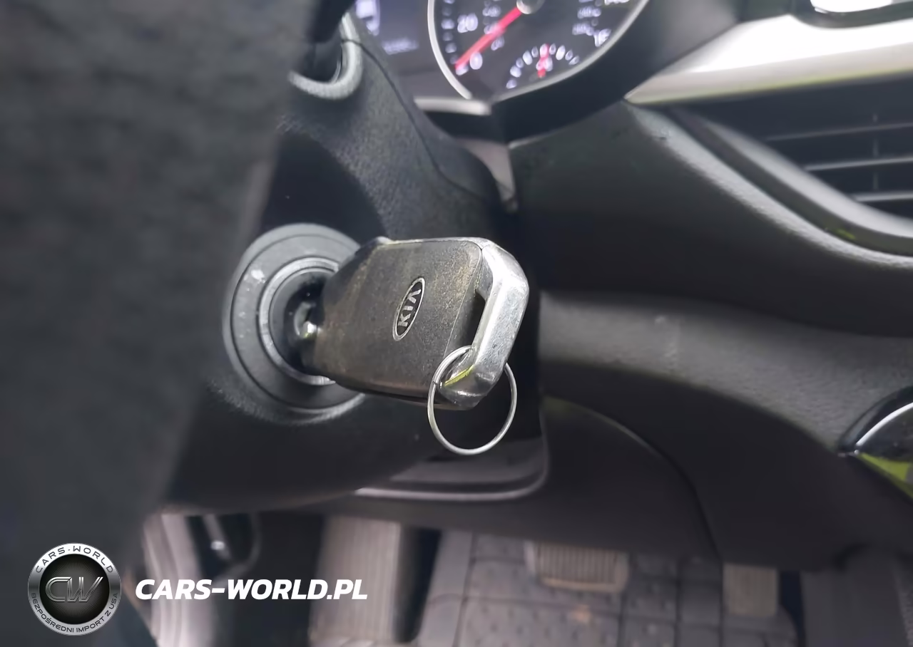2019 Kia Forte Lxs VIN:3KPF24AD9KE121732 - 11