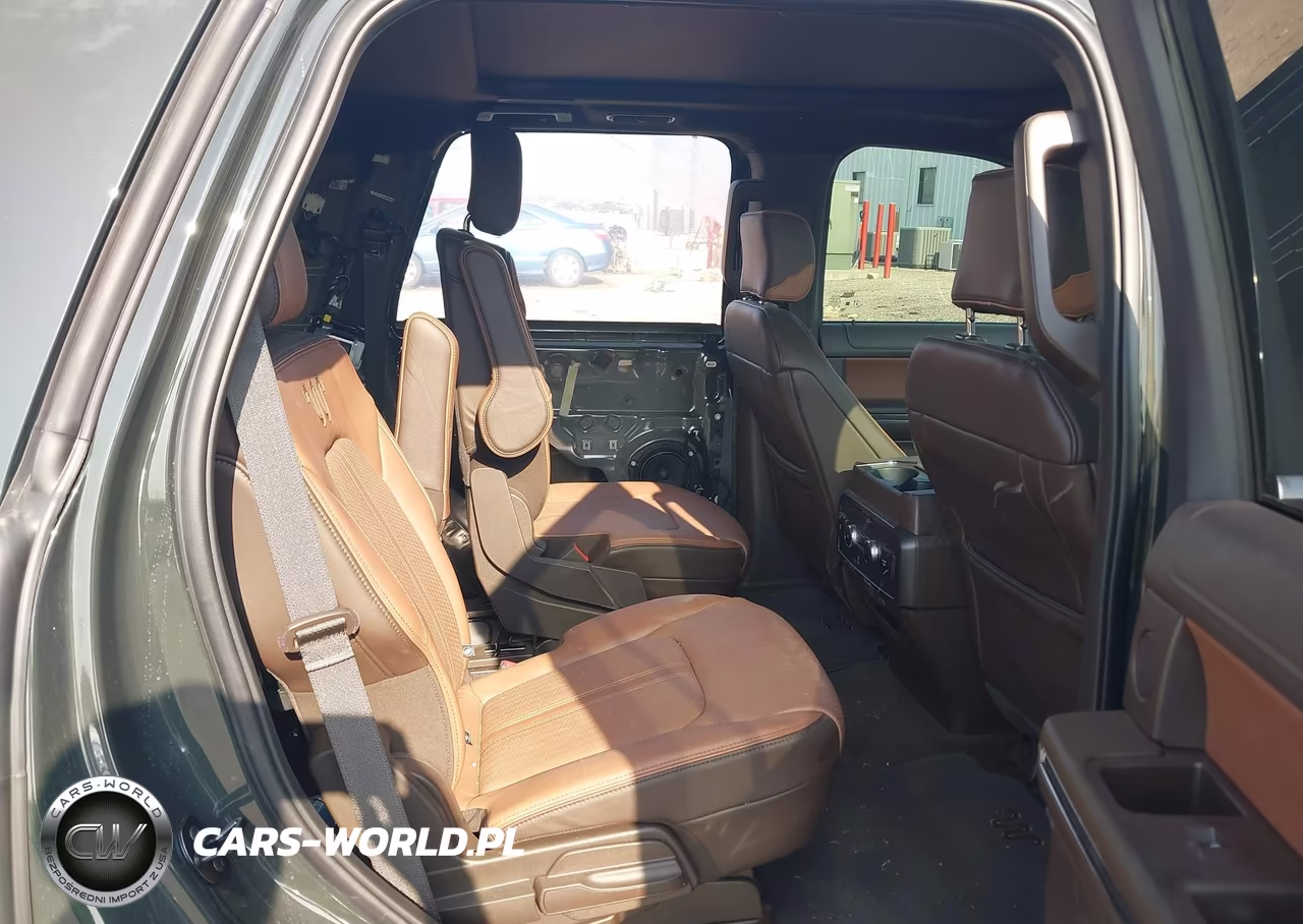 2023 Ford Expedition King Ranch VIN:1FMJU1P85PEA04533 - 8