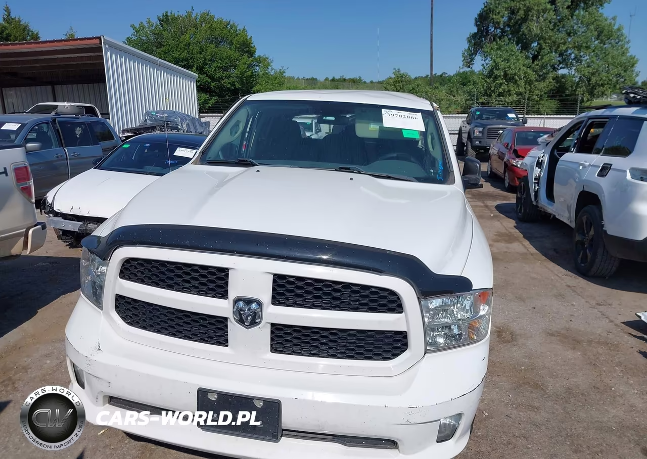 2017 Ram 1500 Express Quad Cab 4X2 6'4 Box VIN:1C6RR6FGXHS514563 - 12