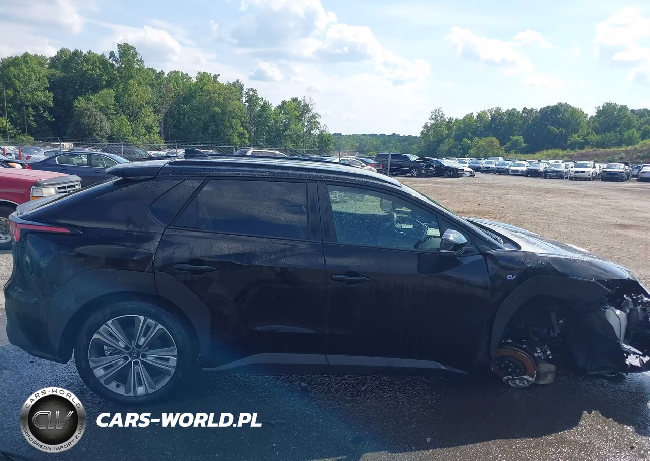 2023 Subaru Solterra Limited VIN:JTMABABAXPA045672 - 14