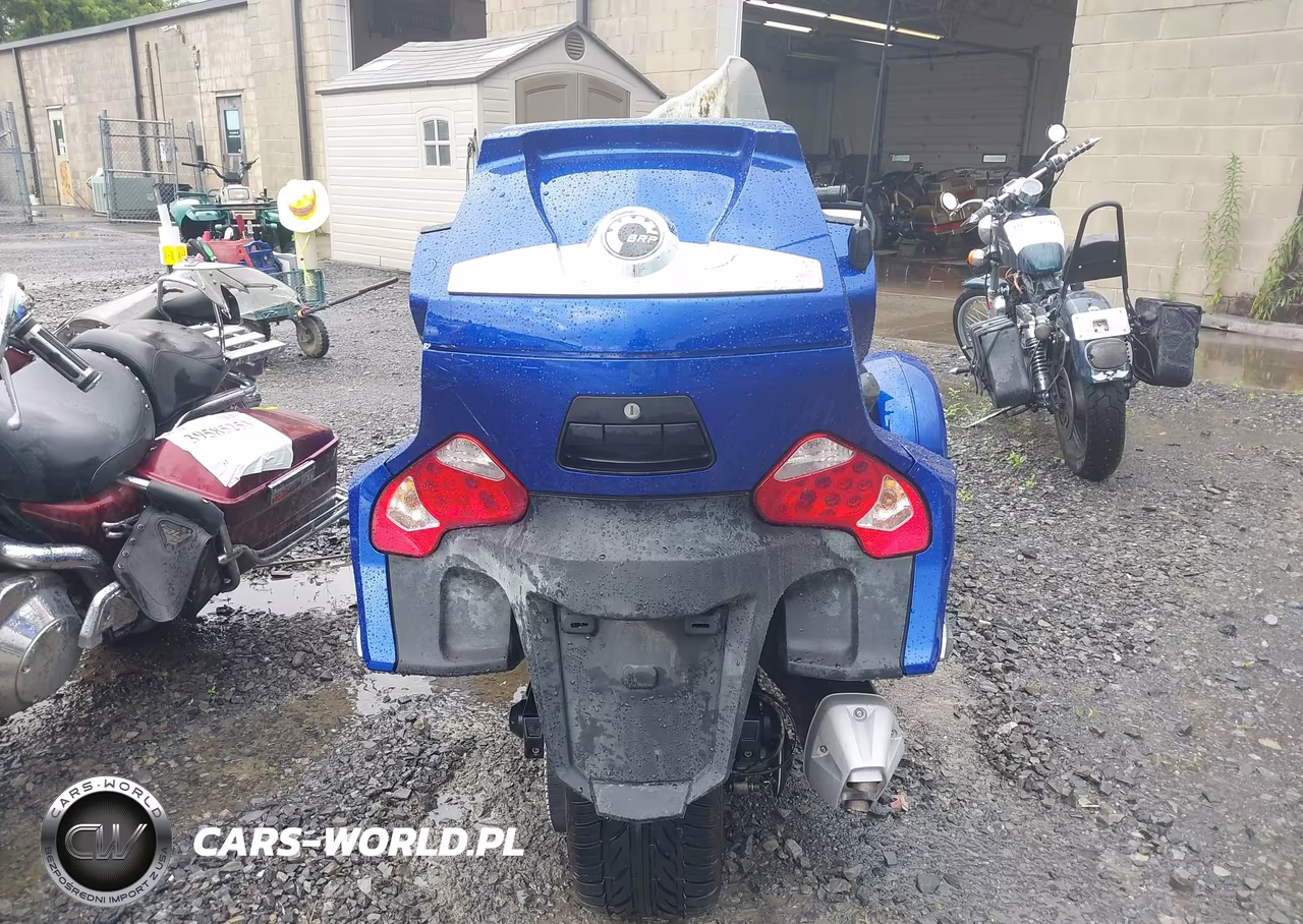 2012 Can-Am Spyder Roadster Rt VIN:2BXJBKC13CV001658 - 6