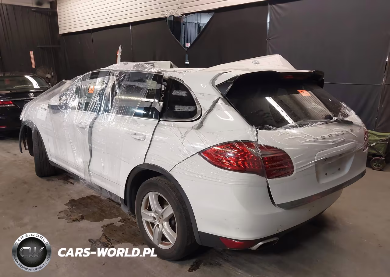 2013 Porsche Cayenne VIN:WP1AA2A29DLA03110 - 3