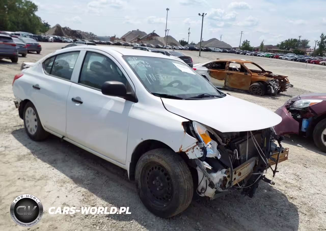 2015 Nissan Versa 1.6 S