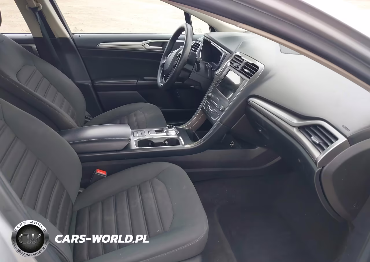 2019 Ford Fusion Hybrid Se VIN:3FA6P0LU0KR175183 - 5