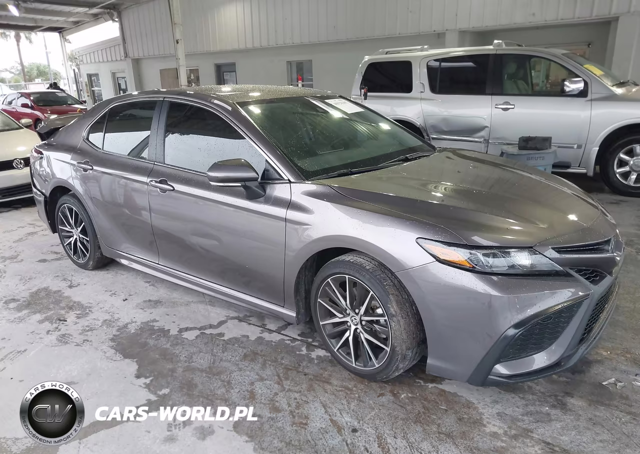 2024 Toyota Camry Se – zdjęcie 1 z 16