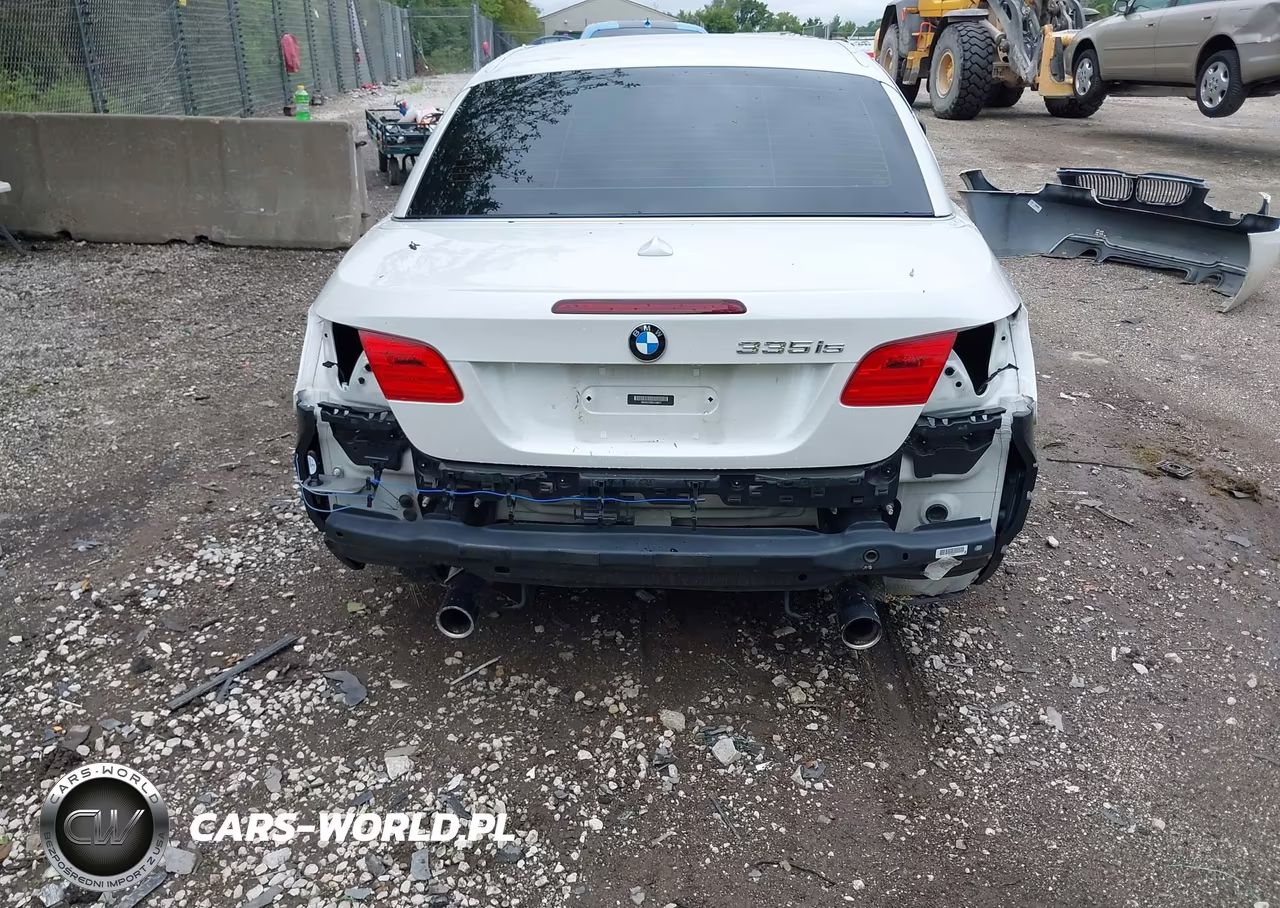 2013 BMW 335Is VIN:WBADX1C58DJ128817 - 16