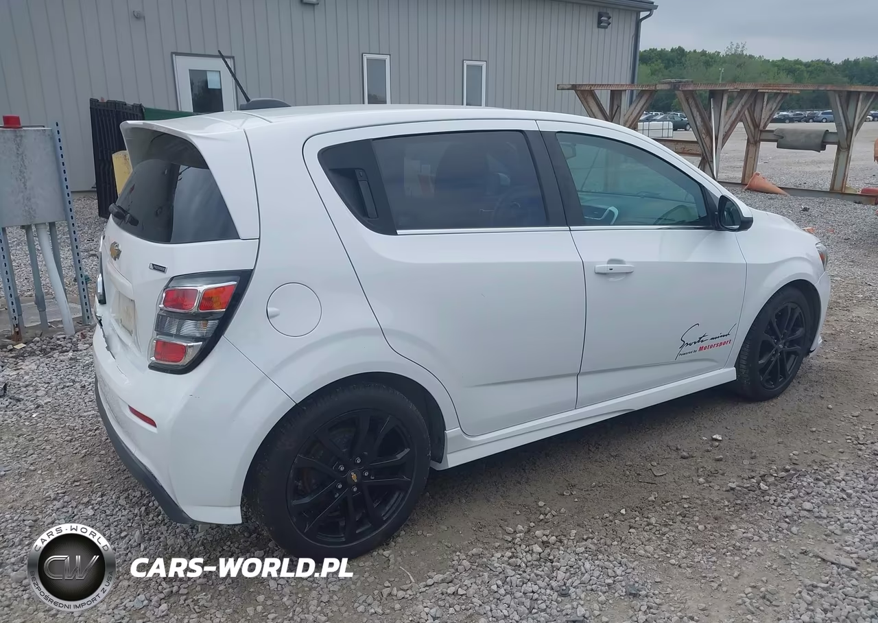 2017 Chevrolet Sonic Premier Auto VIN:1G1JF6SB0H4120639 - 4