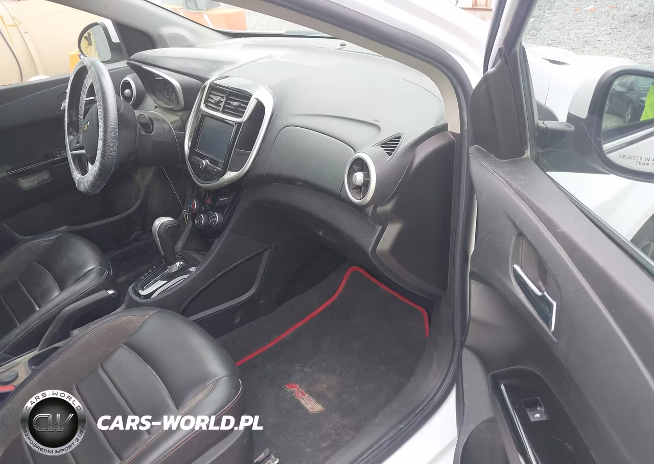 2017 Chevrolet Sonic Premier Auto VIN:1G1JF6SB0H4120639 - 5