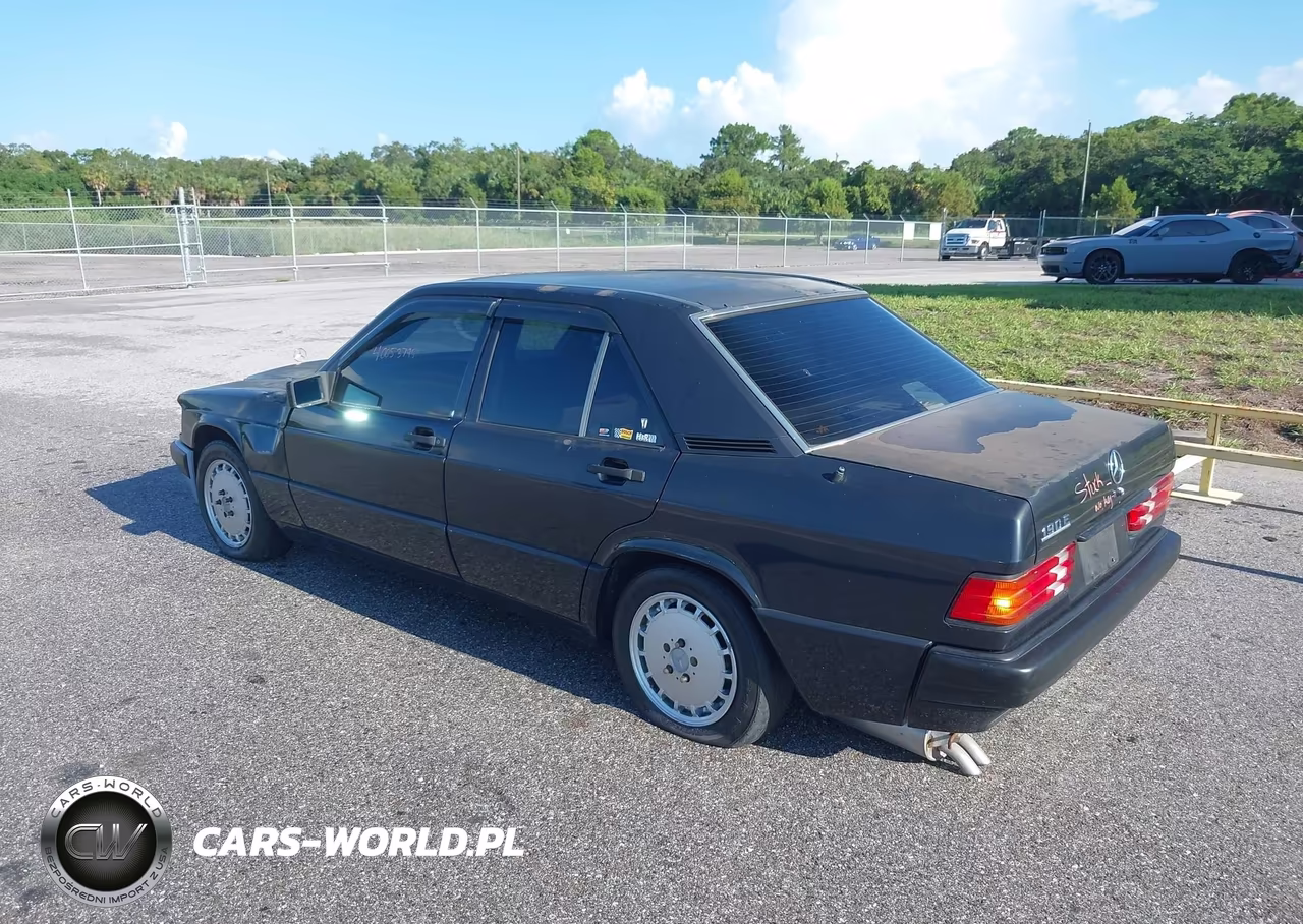 1993 Mercedes-Benz 190 E 2.6 VIN:WDBDA29D8PG031044 - 3