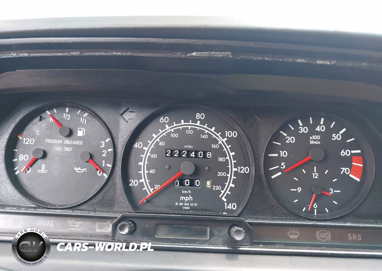 1993 Mercedes-Benz 190 E 2.6 VIN:WDBDA29D8PG031044 - 7